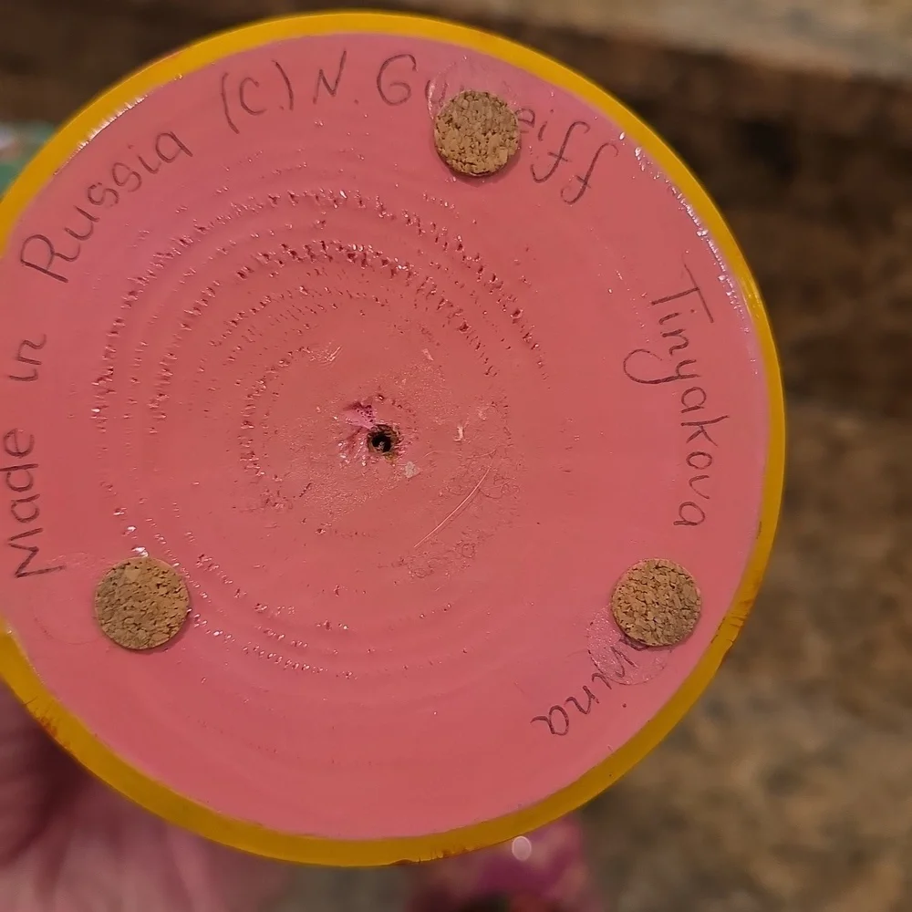 3 Russian Wooden Nesting Dolls - Picture 11 of 11